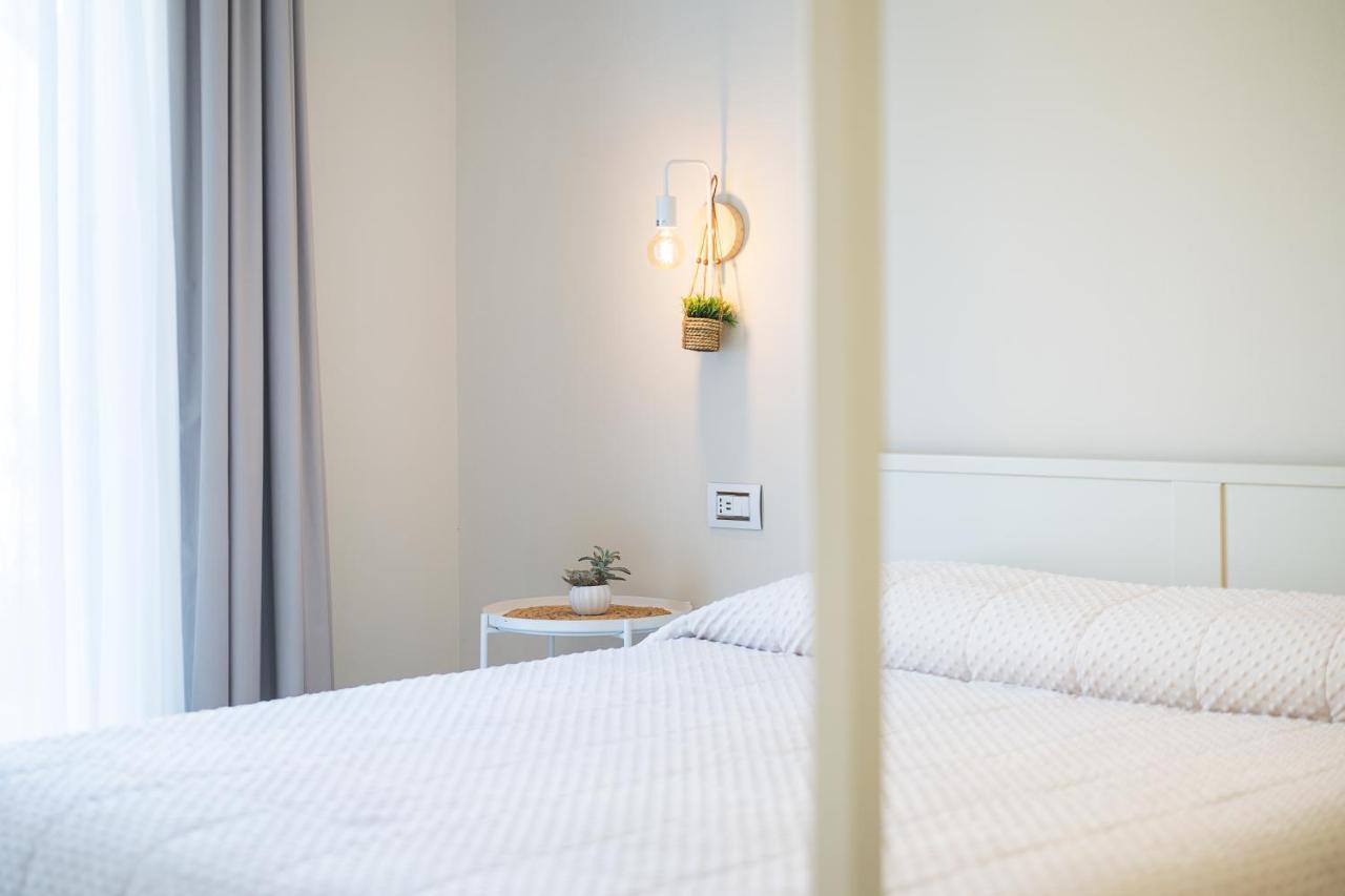 Enjoy Your Stay - Guest House - Ольбия Экстерьер фото